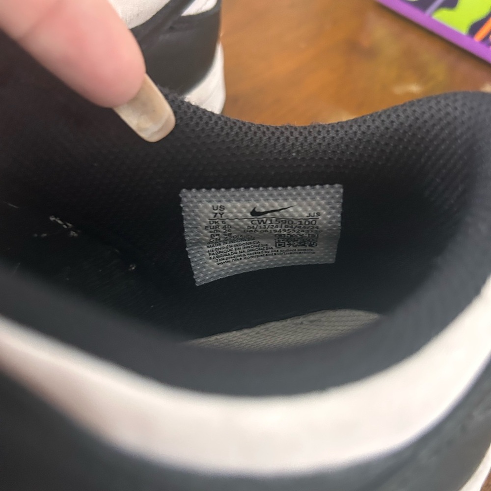 Nike Kids Black and White Sneakers